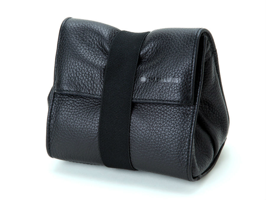 Artisan & Artist ACAM 77 weiche Ledertasche schwarz