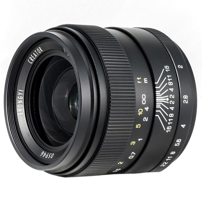 Zhongyi Mitakon 35mm f/2 für Sony A