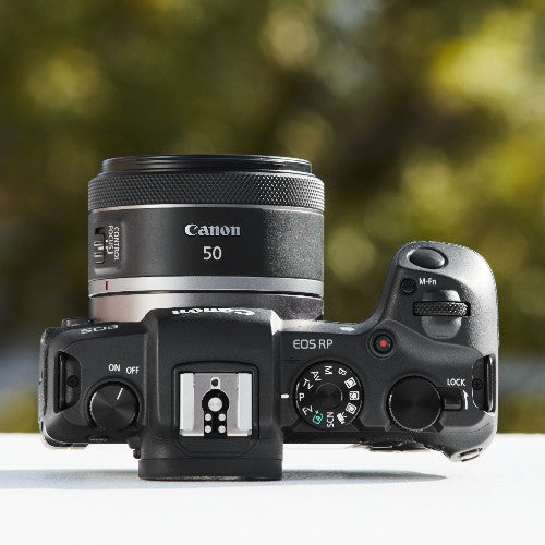 Canon RF 50mm f/1.8 STM