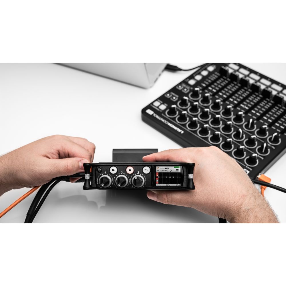 Sound Devices 3 XLR-Eingang / 5-Spur-USB-Streaming-Interface mit interner SD-Karte