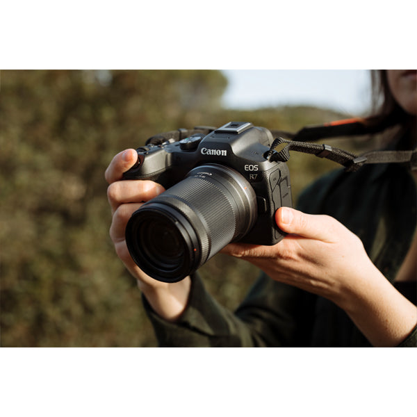 Canon EOS R7 Body + RF-S 18-150mm f/3.5-6.3 IS STM + EF - RF Mount adapter