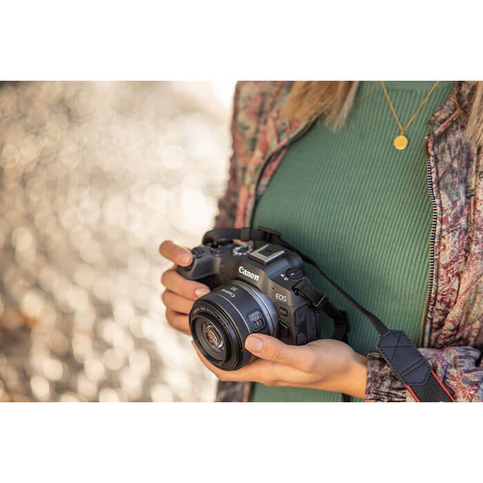 Canon EOS R8 Body