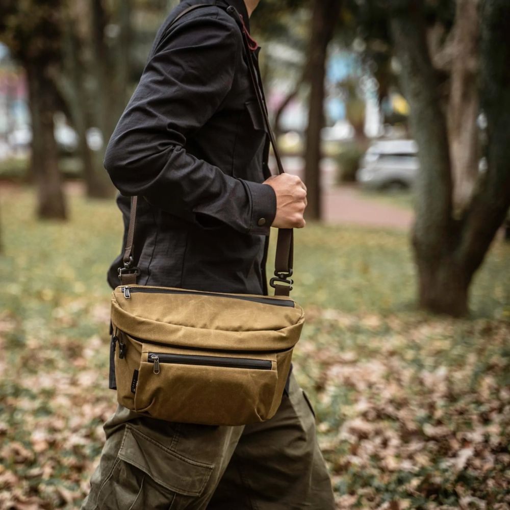 Wotancraft Hüfttasche/Schultertasche 3,5 l – Khaki