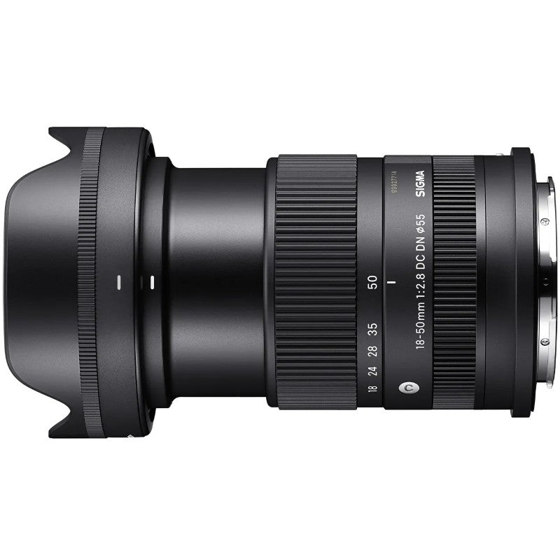 Sony A6700 Body + Sigma 18-50mm f/2.8 DC DN Contemporary Sony E