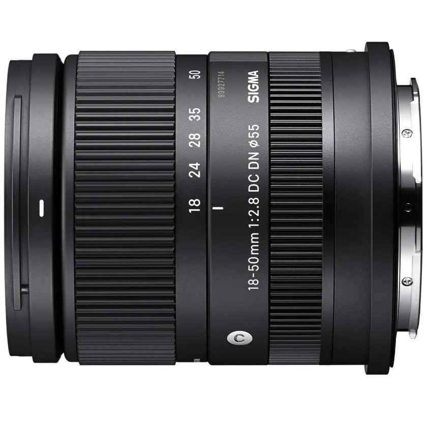 Sony A6700 Body + Sigma 18-50mm f/2.8 DC DN Contemporary Sony E