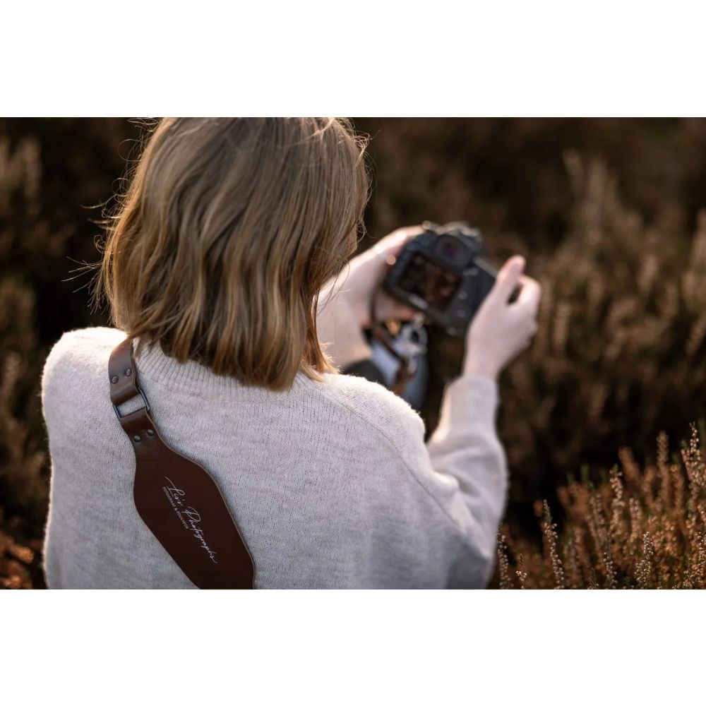 The Hantler Camera Shoulder strap Brandy / Brass, Regular