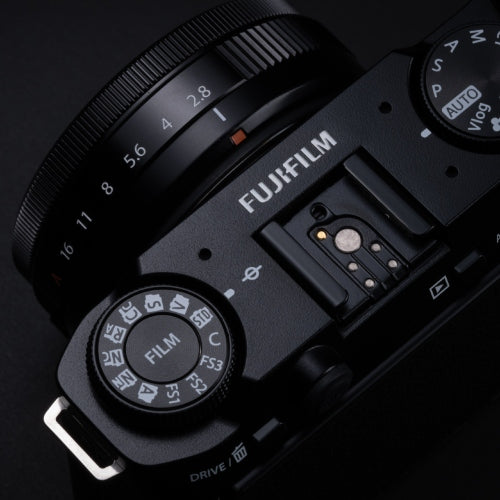 Fujifilm X-M5 Gehäuse schwarz + XC 15-45mm