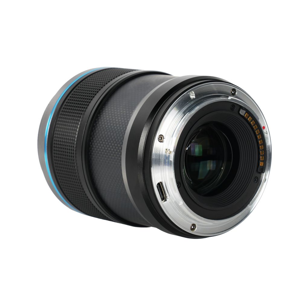 Sirui Sniper 16mm F1.2 APS-C/S35 Auto-Focus Objektiv (E Mount, Black, Carbon Fiber)
