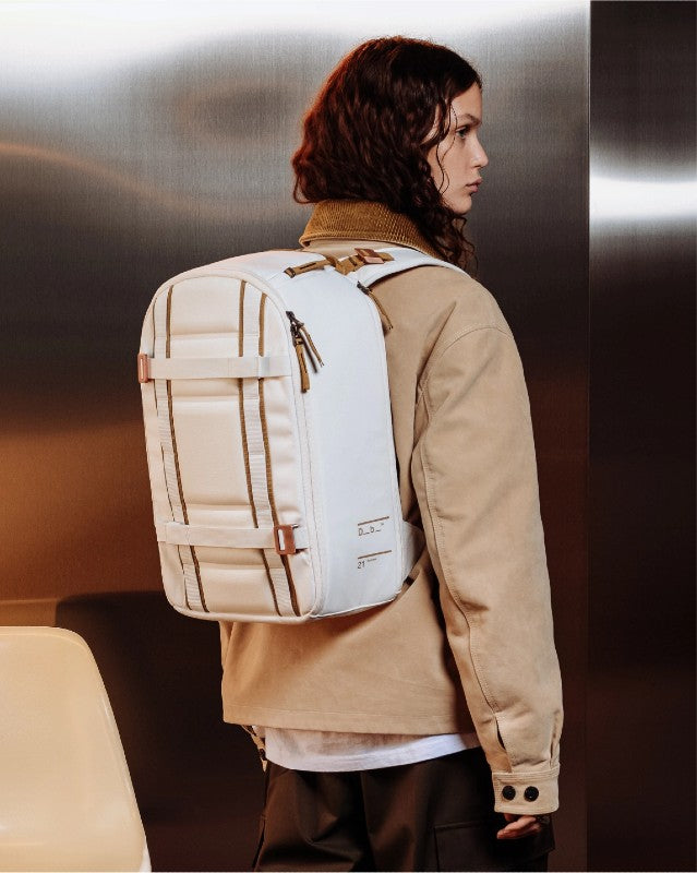 D_b_ Ramverk Backpack 21L Oatmilk