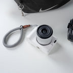 SmallRig 5431 Halb-Ledertasche für Canon EOS R50 V (Weiß)