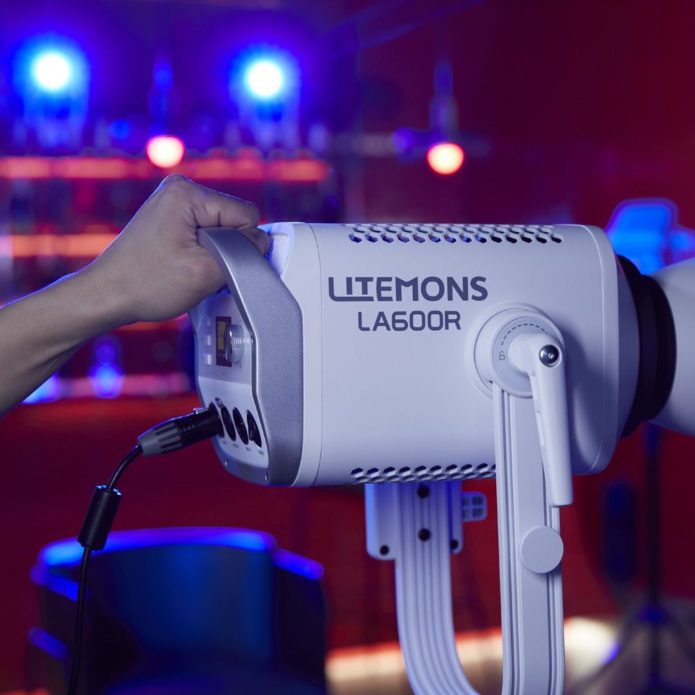 Godox Litemons LA600Bi Bi-colour LED light with carry bag (white)