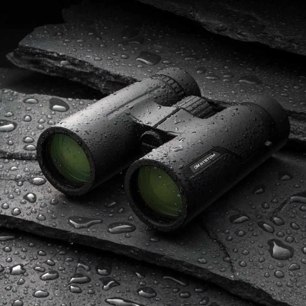 OM SYSTEM 8x42 PRO Fernglas, schwarz, inkl. Tasche