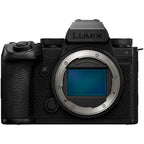 Panasonic Lumix DC-S5 IIX + Lumix DMW-DMS1E Digitales Shotgun-Mikrofon