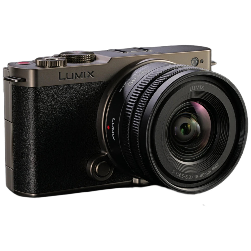 Panasonic Lumix S9 Body Titanium Black + Lumix S 70-300mm f/4.5-5.6 Macro OIS