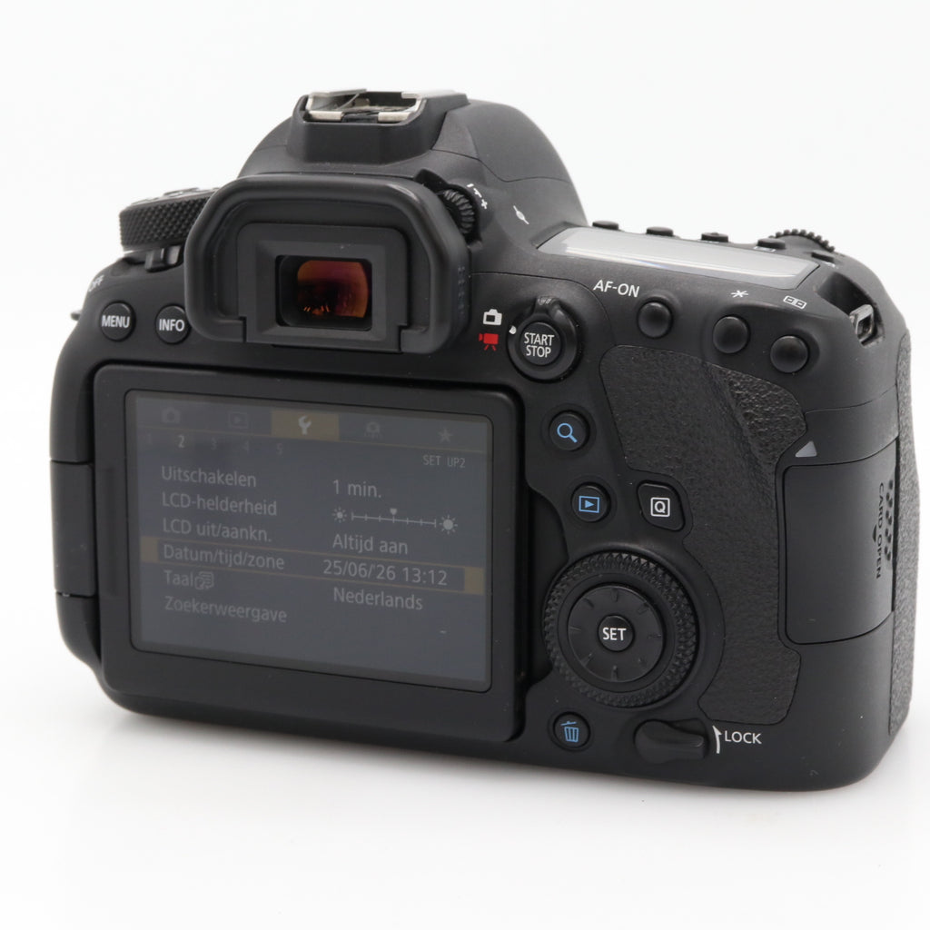 Canon EOS 6D mark II body used