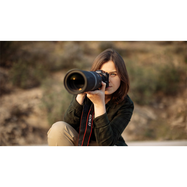 Canon EOS R7 body + Joby Tripod