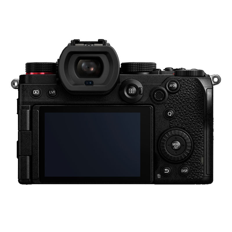 Panasonic LUMIX S5D + 18-40mm + Joby Action Tripod