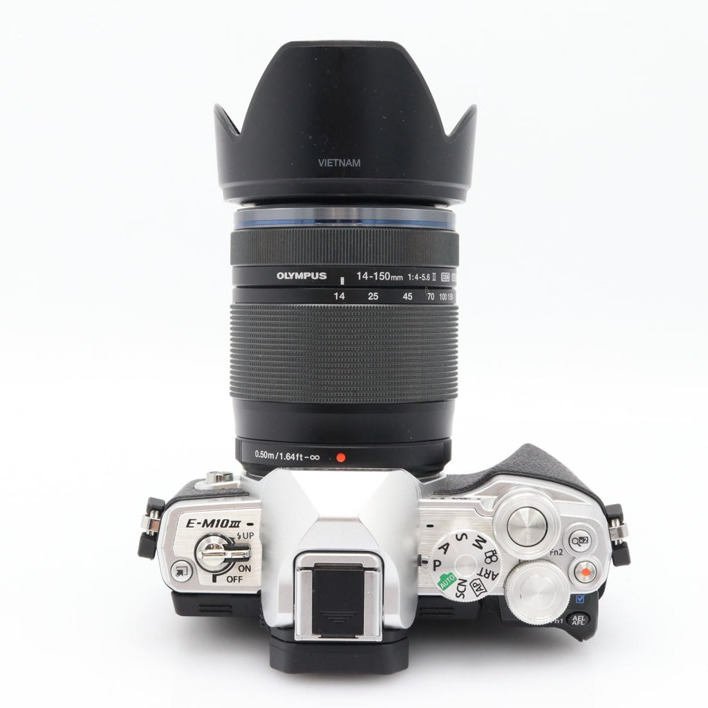 Olympus OM-D E-M10 mark III silber + M.Zuiko Digital ED 14-150mm f/4-5.6 II gebraucht