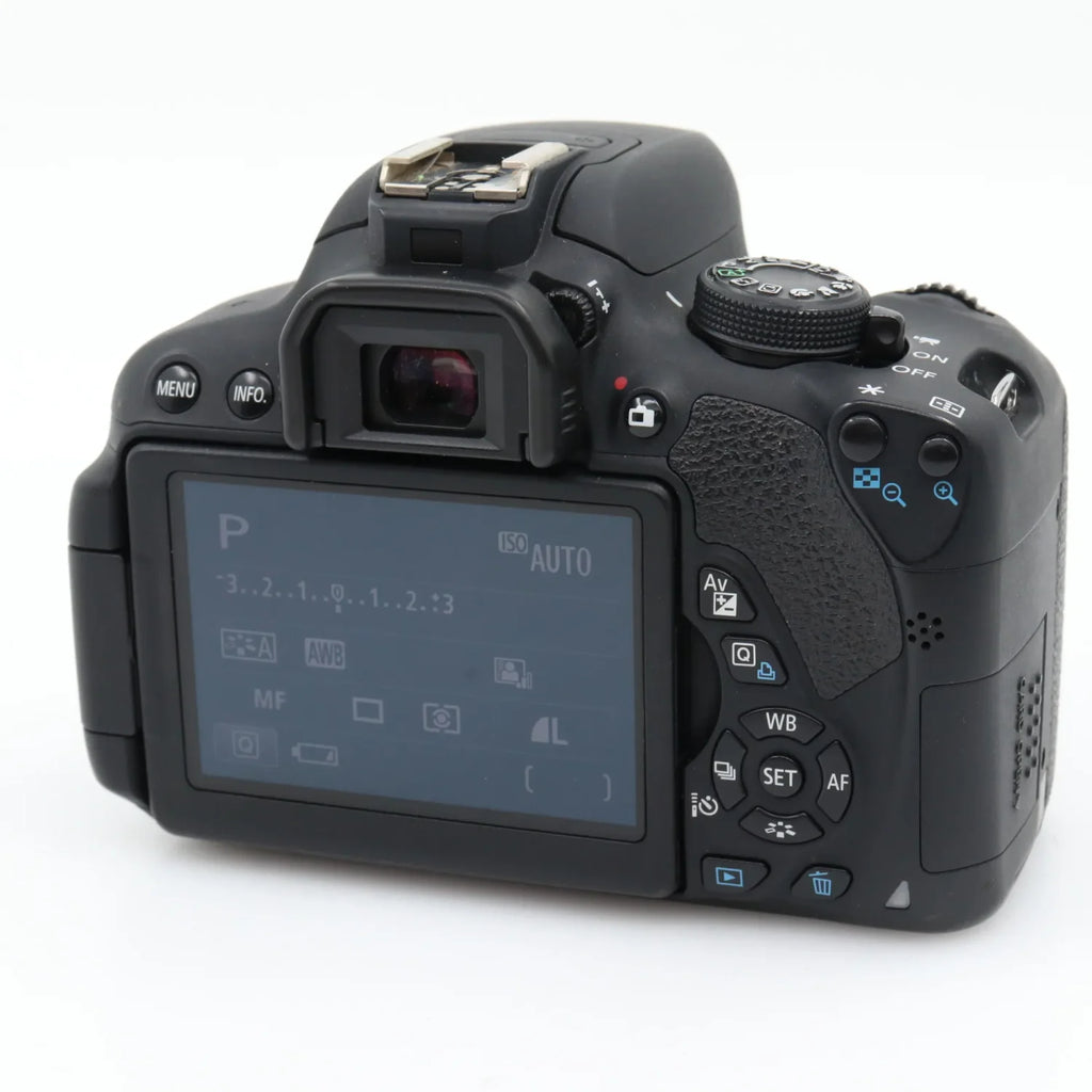 Canon EOS 700D body used