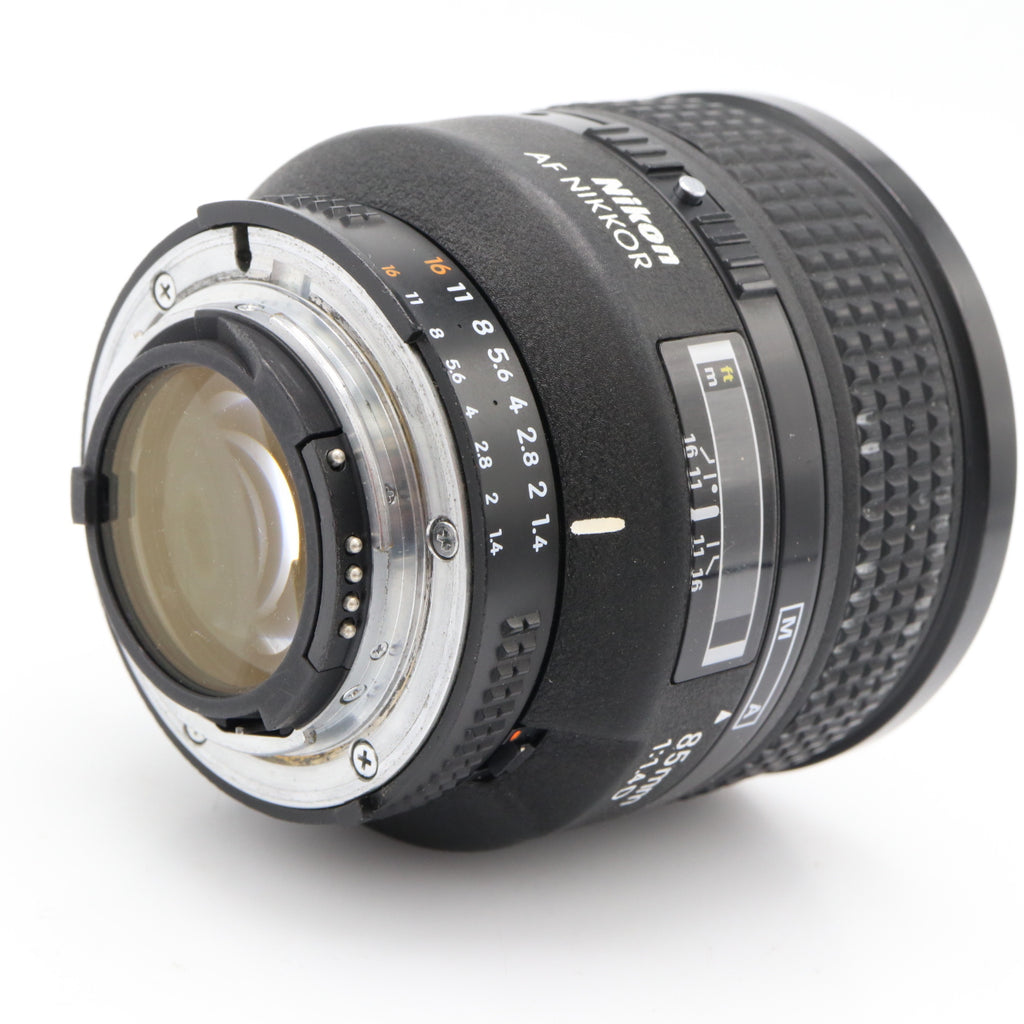 Nikon AF 85mm F/1.4D IF used