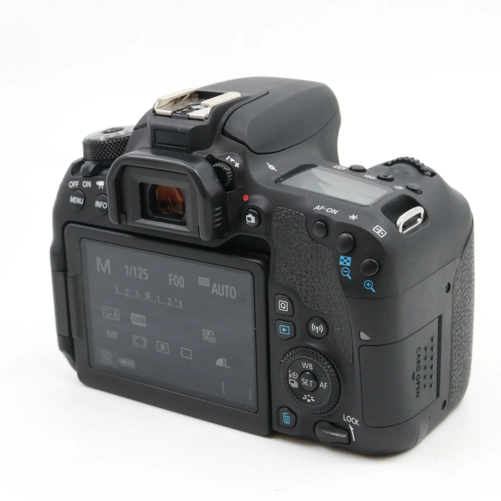 Canon EOS 77D Gehäuse gebraucht