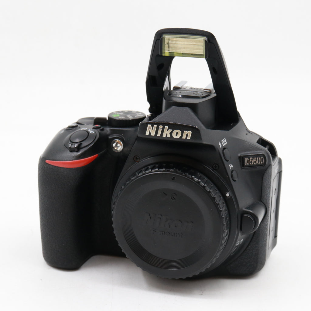 Nikon D5600 Gehäuse gebraucht