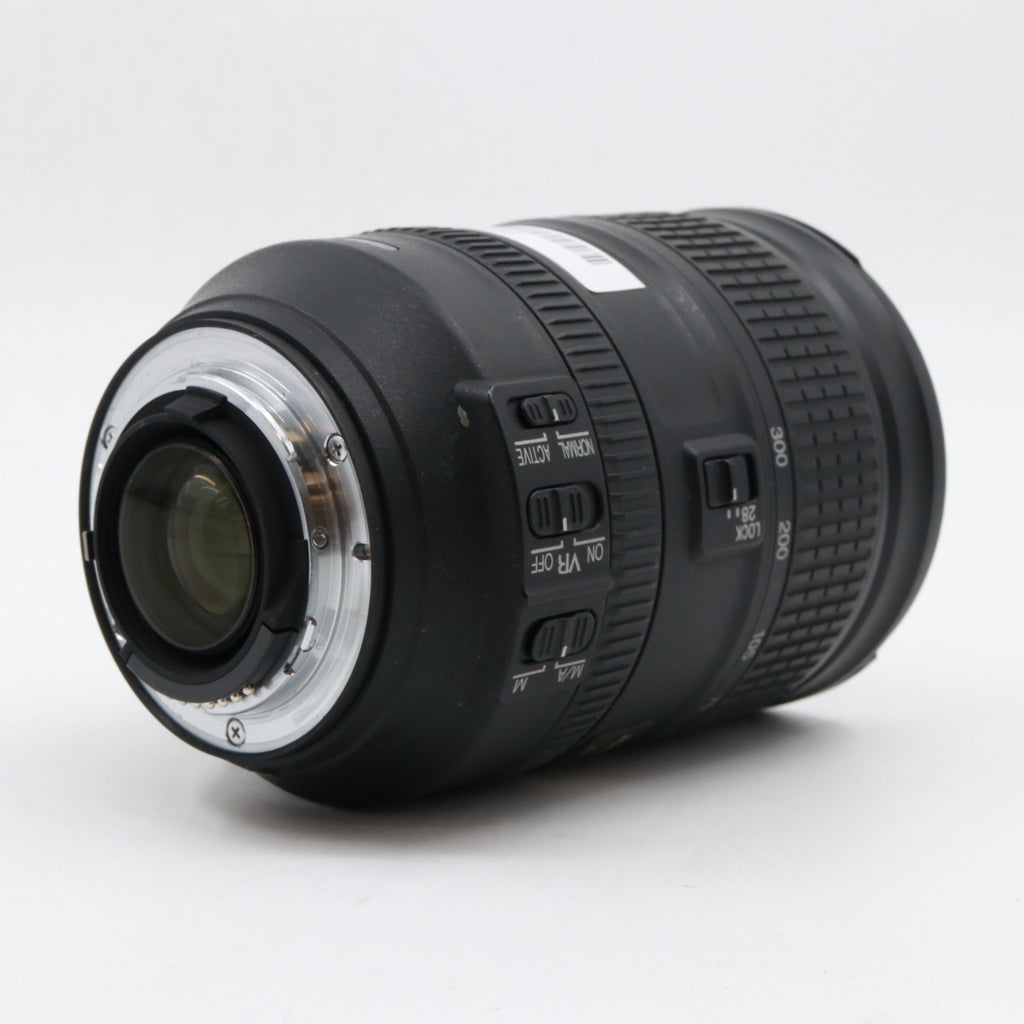 Nikon AF-S 28-300mm F/3.5-5.6G ED VR gebraucht