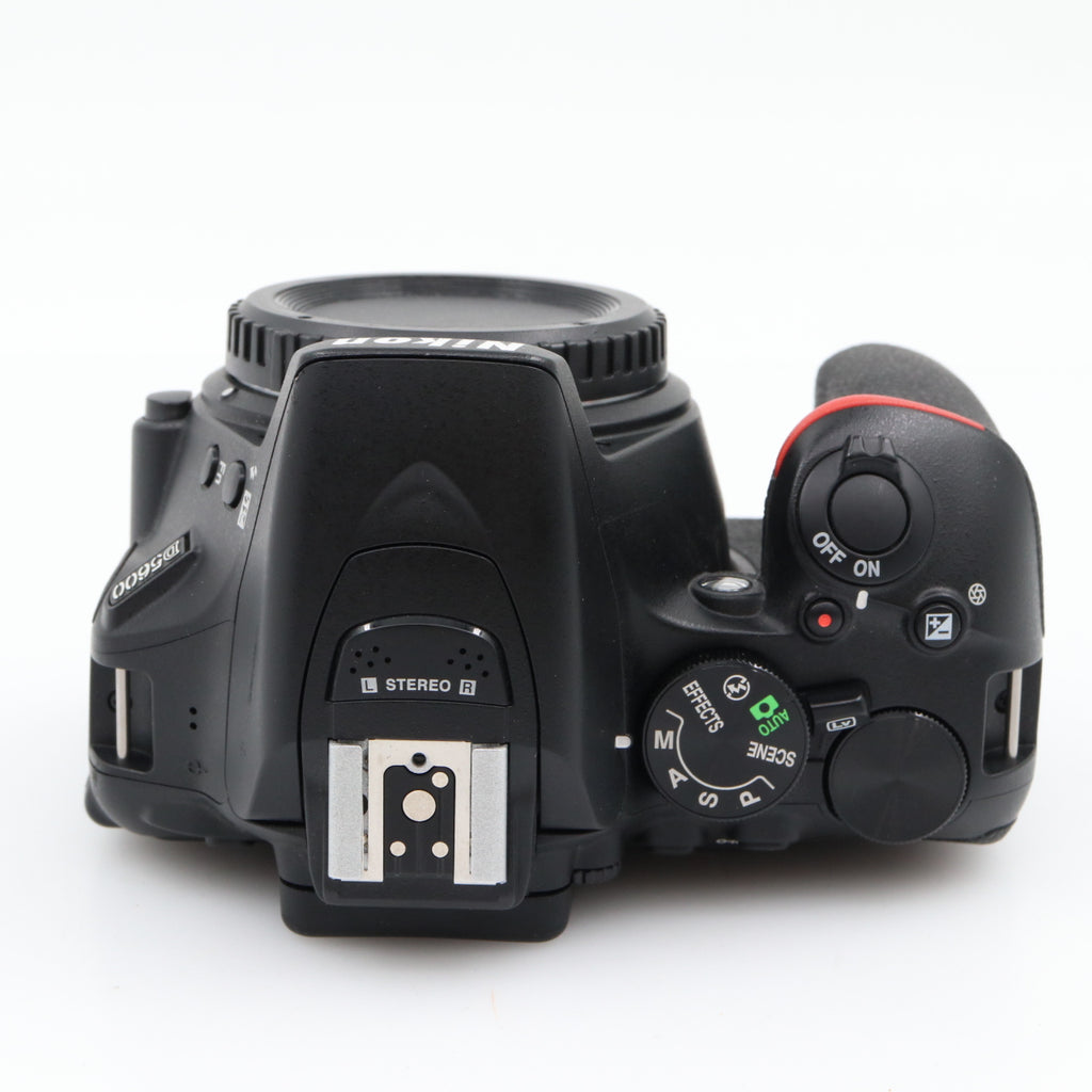 Nikon D5600 Gehäuse gebraucht
