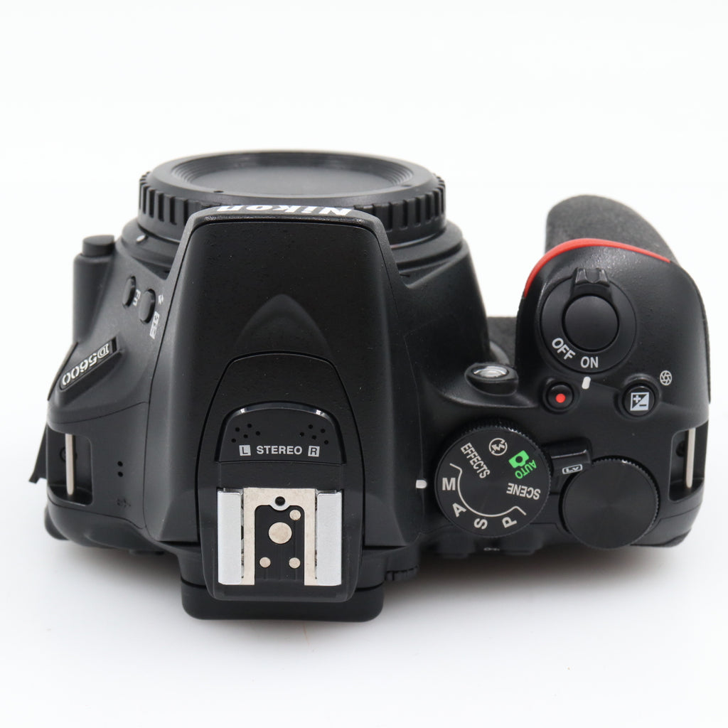 Nikon D5600 Gehäuse gebraucht