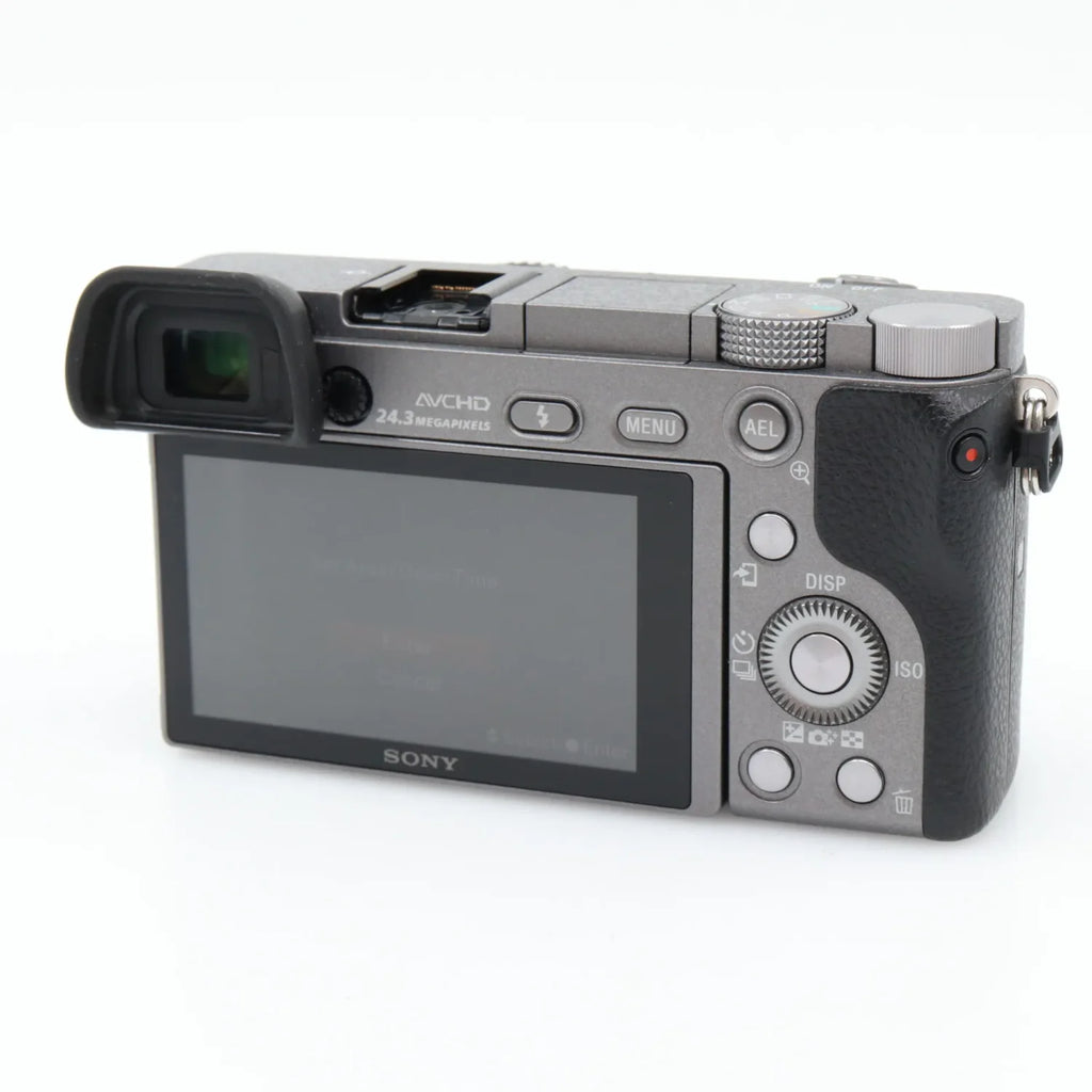 Sony A6000 Gehäuse silber gebraucht
