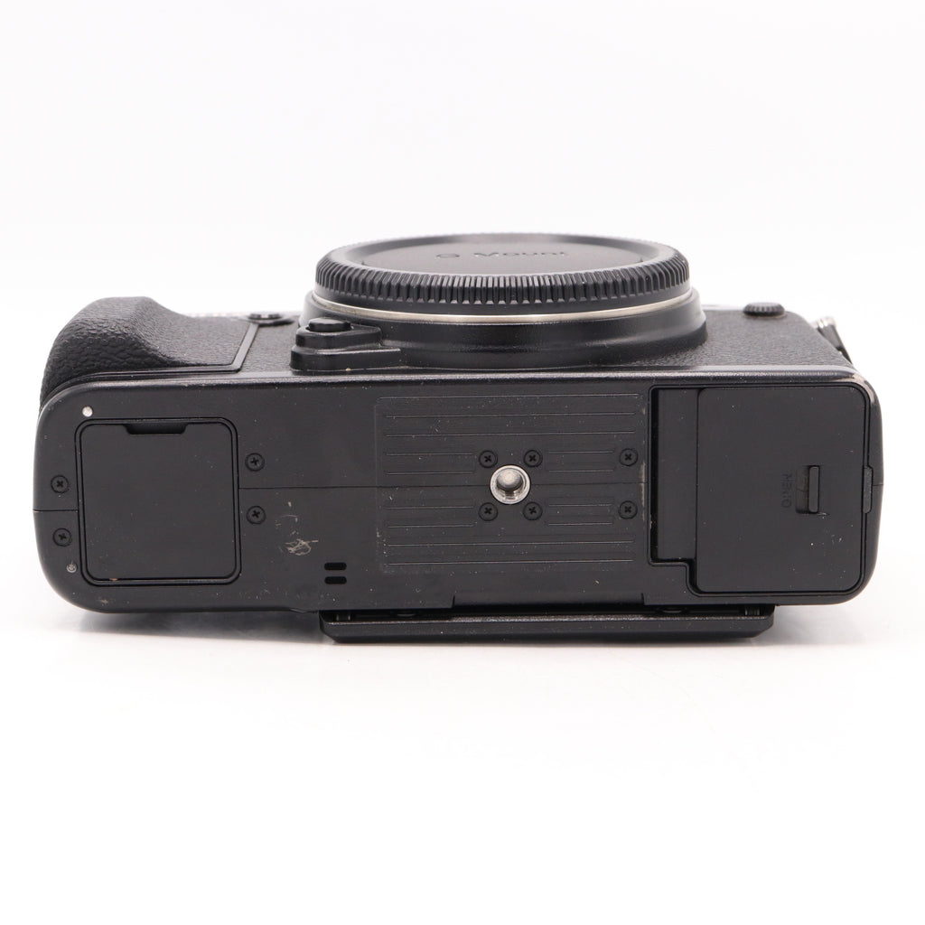 Fujifilm GFX 50R body used