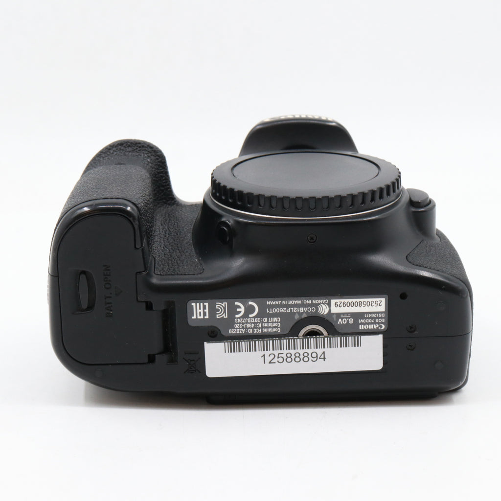 Canon EOS 70D body used