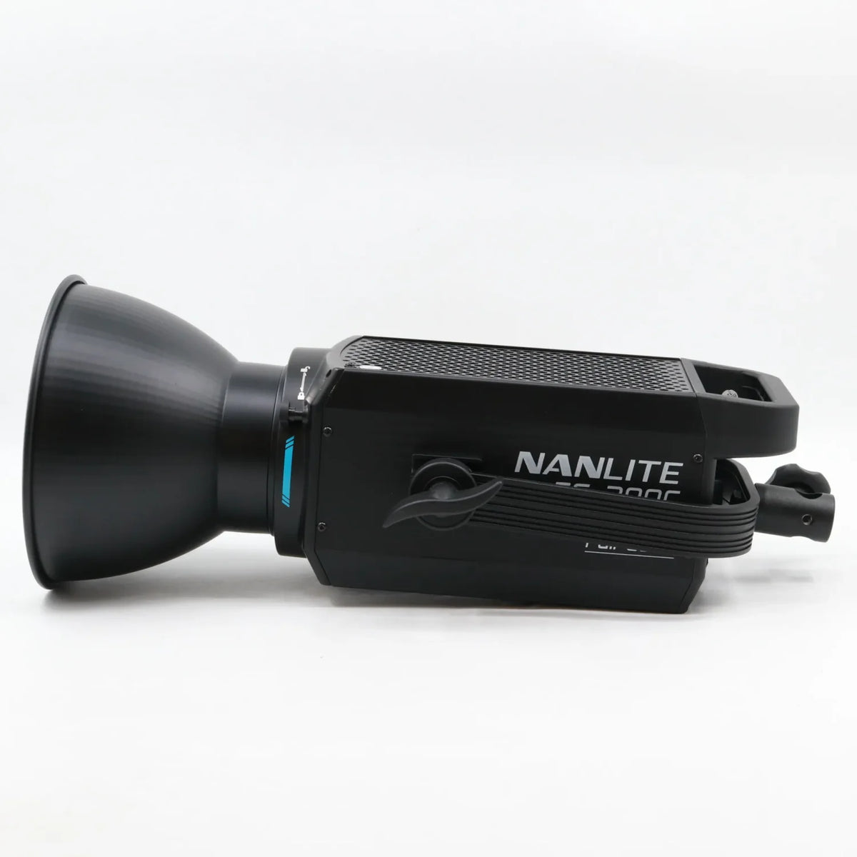 Nanlite FS-300C LED RGBW Spot Light gebraucht