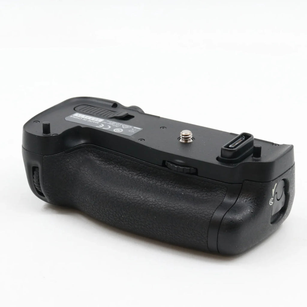 Nikon MB-D16 batterygrip Gebraucht