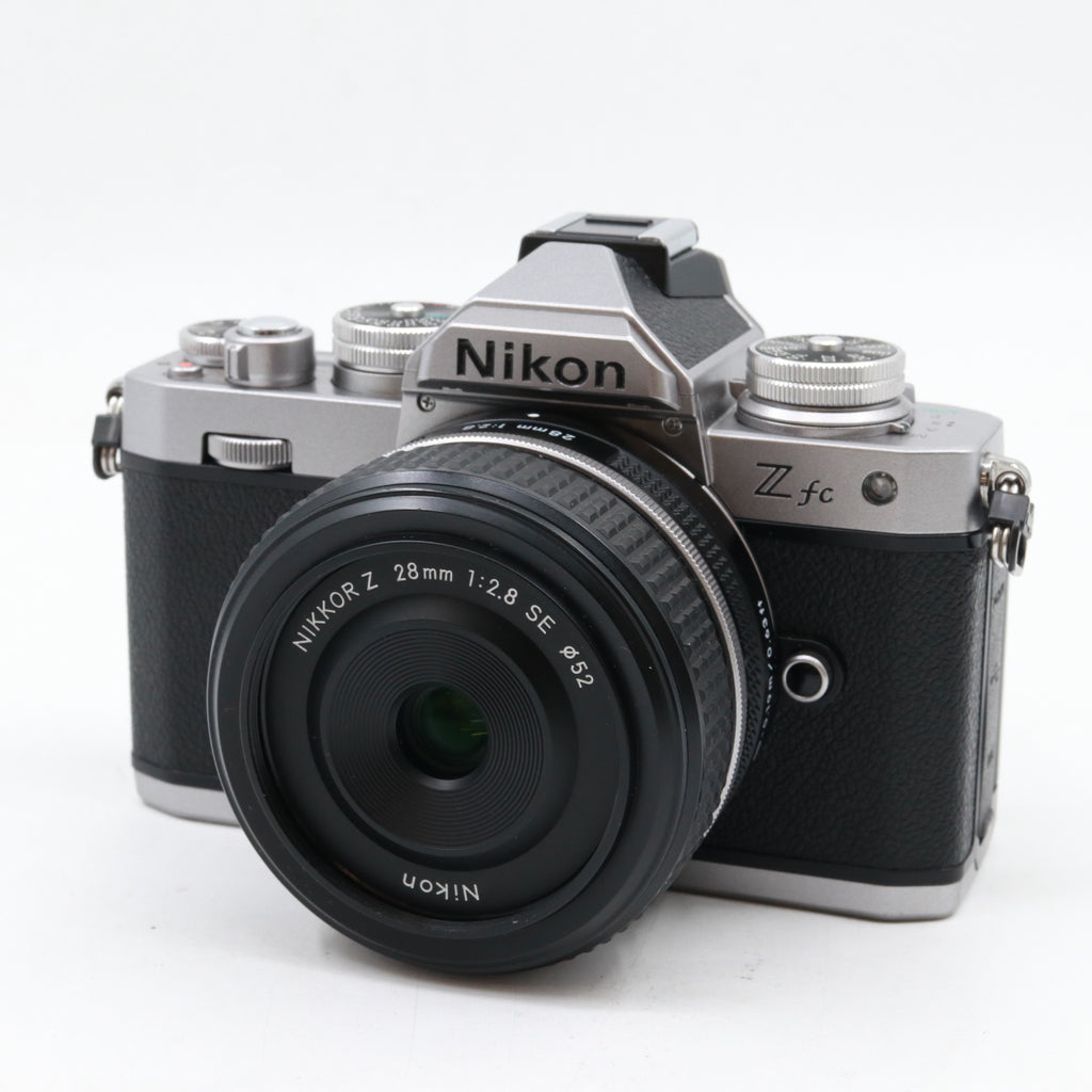 Nikon Z fc + 28mm F/2.8 special edition gebraucht