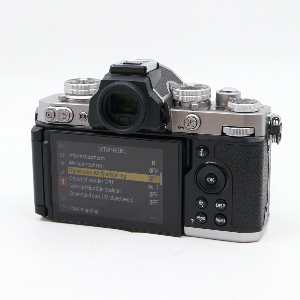 Nikon Z fc + 28mm F/2.8 special edition gebraucht