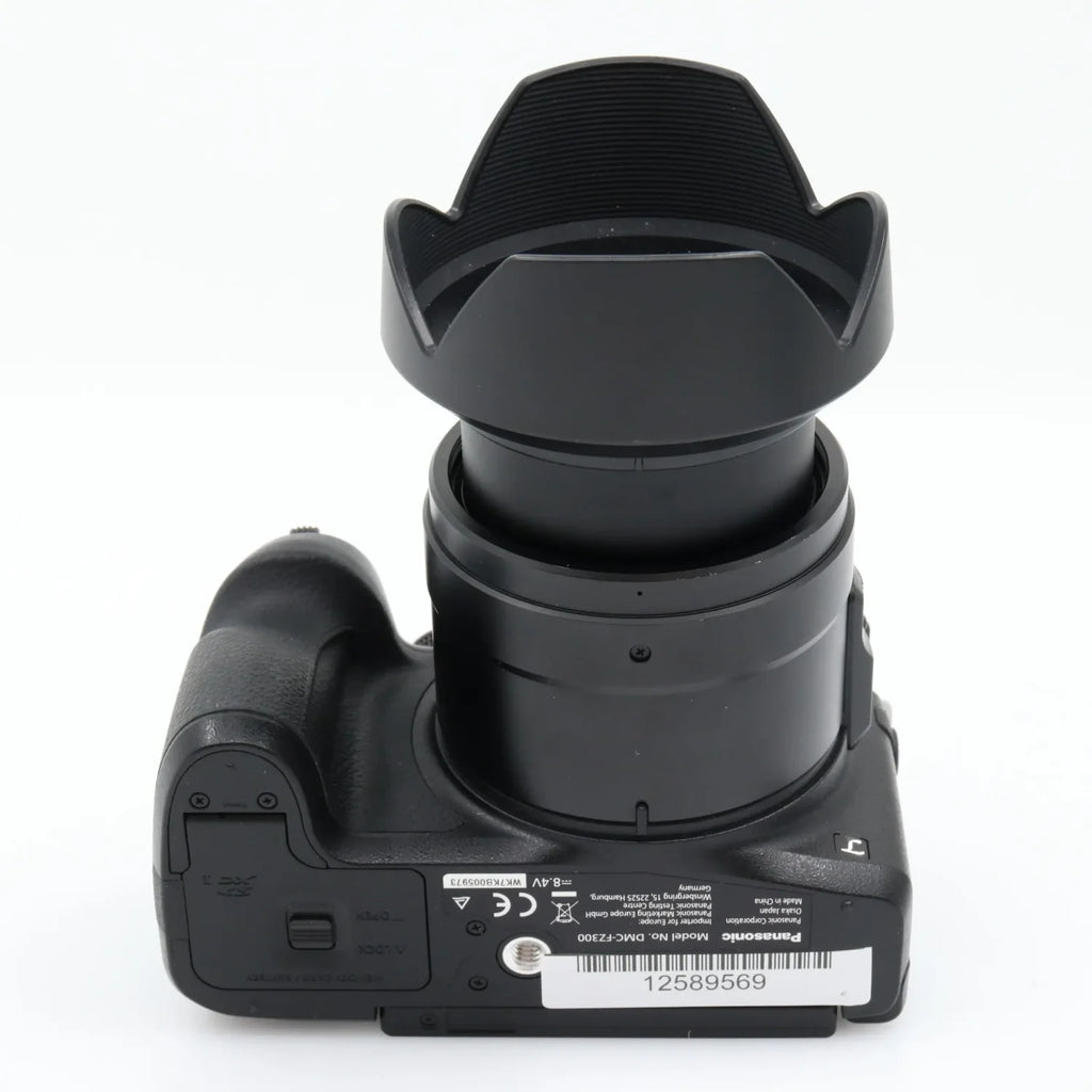 Panasonic Lumix DMC-FZ300 used
