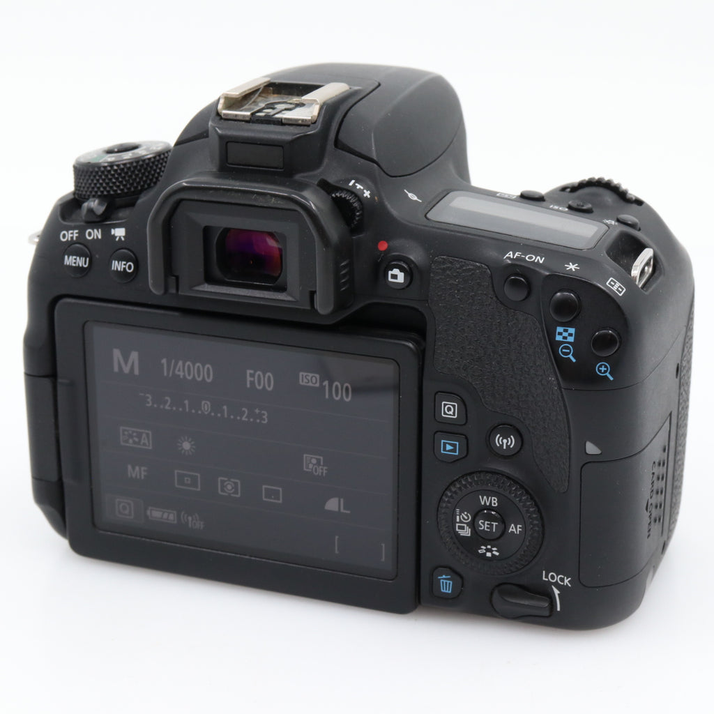 Canon EOS 77D body used