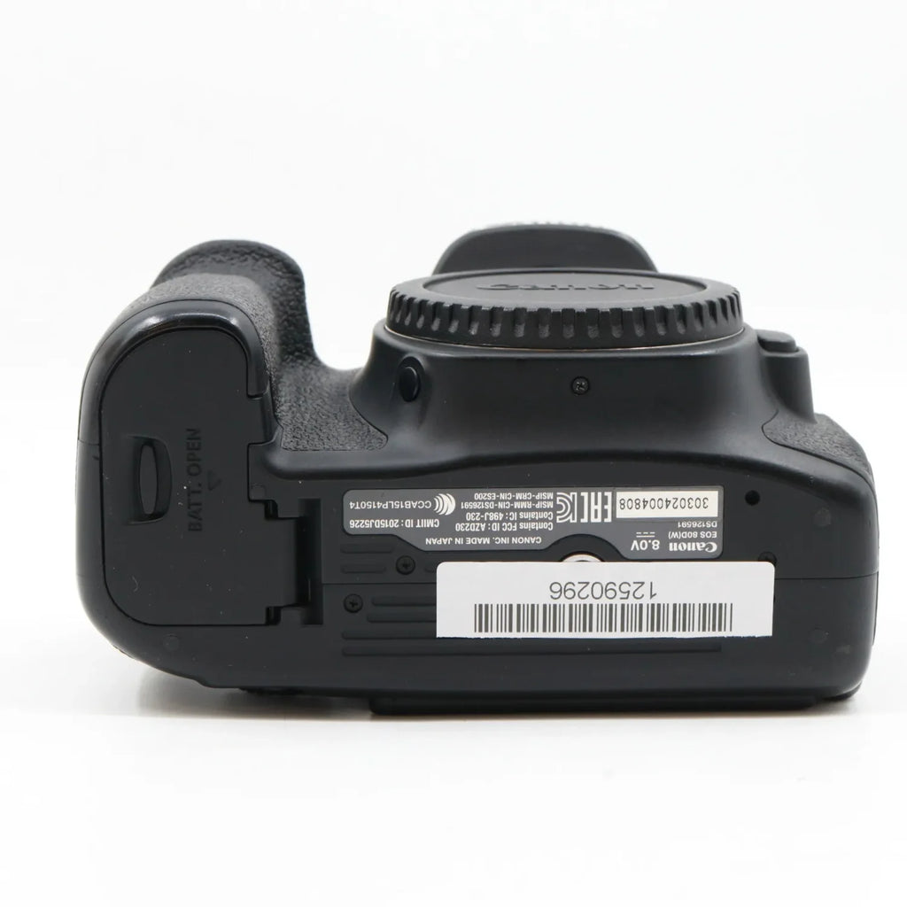 Canon EOS 80D body used