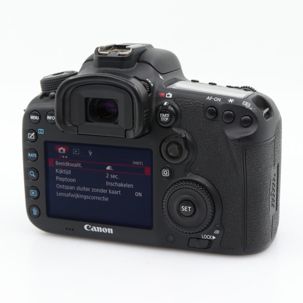 Canon EOS 7D mark II body used