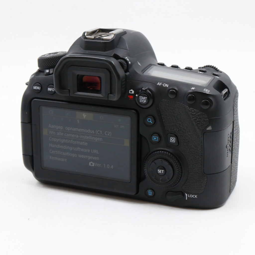 Canon EOS 6D mark II body used