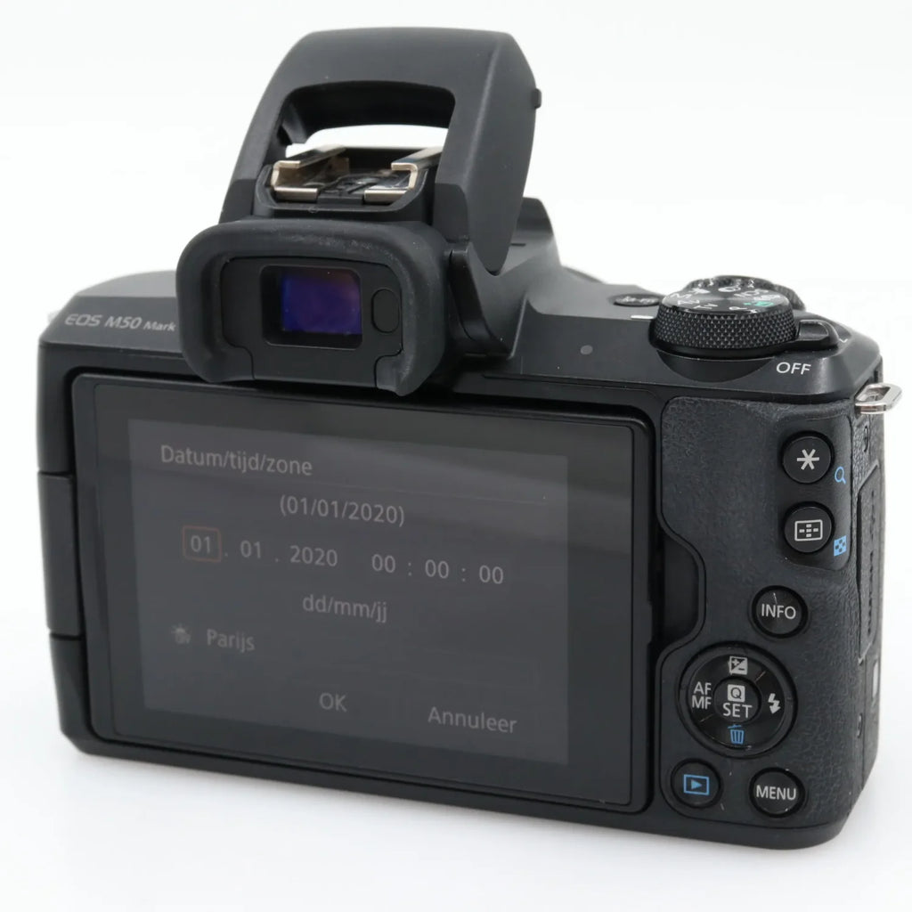 Canon EOS M50 mark II + EF-M 15-45mm f/3.5-6.3 IS STM used