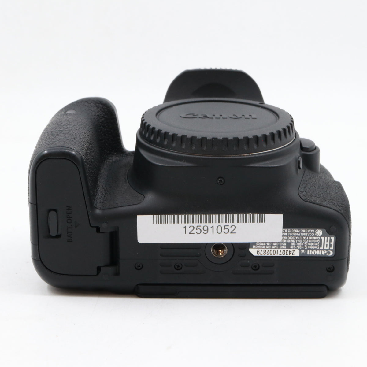 Canon EOS 77D body used