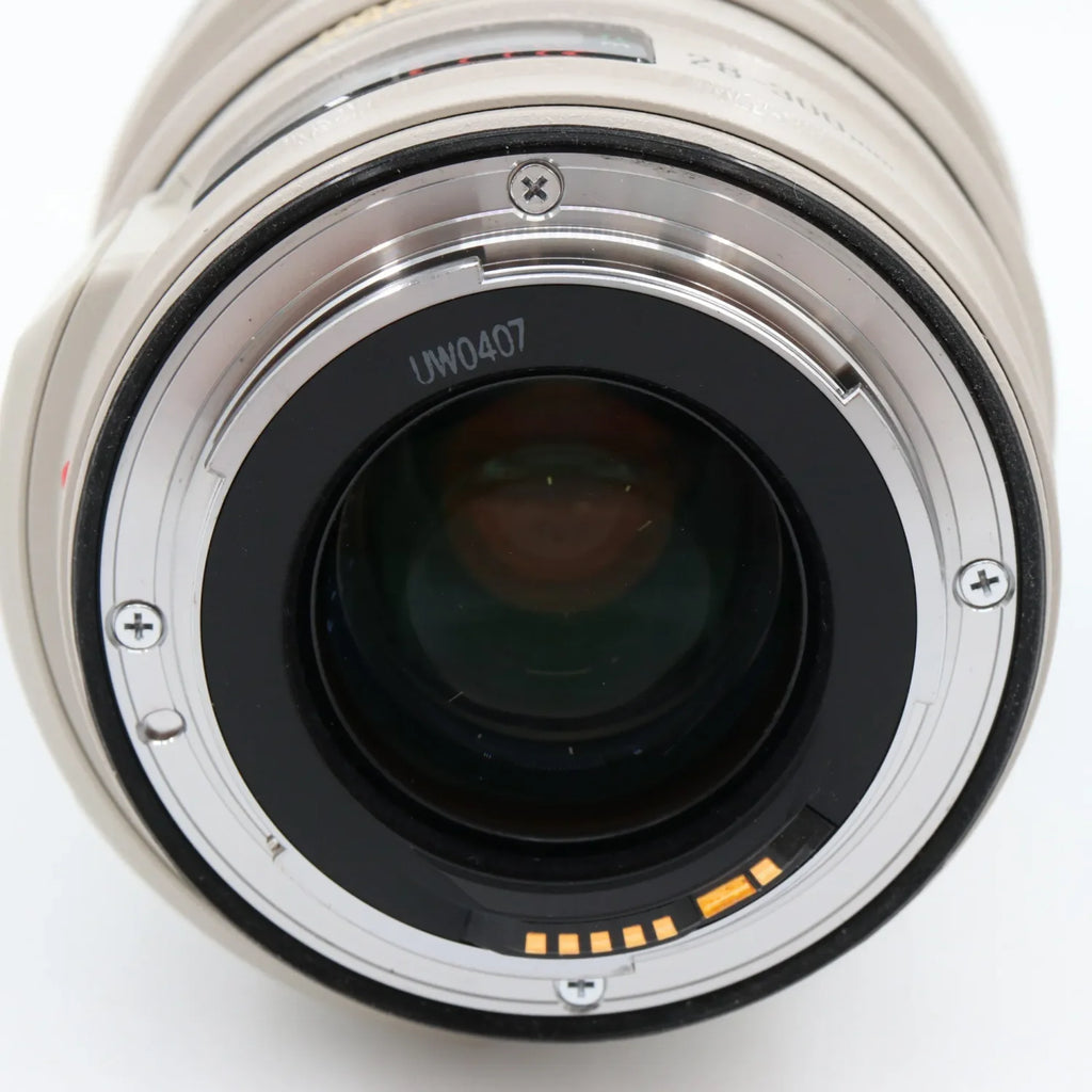 Canon EF 28-300mm f/3.5-5.6 L IS USM used
