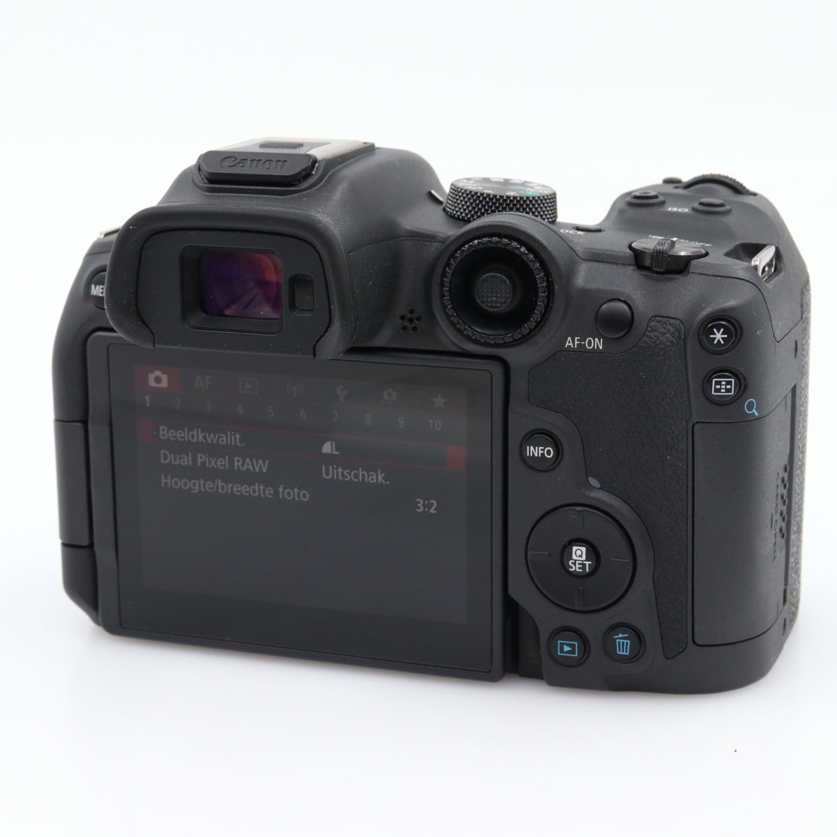 Canon EOS R7 body used