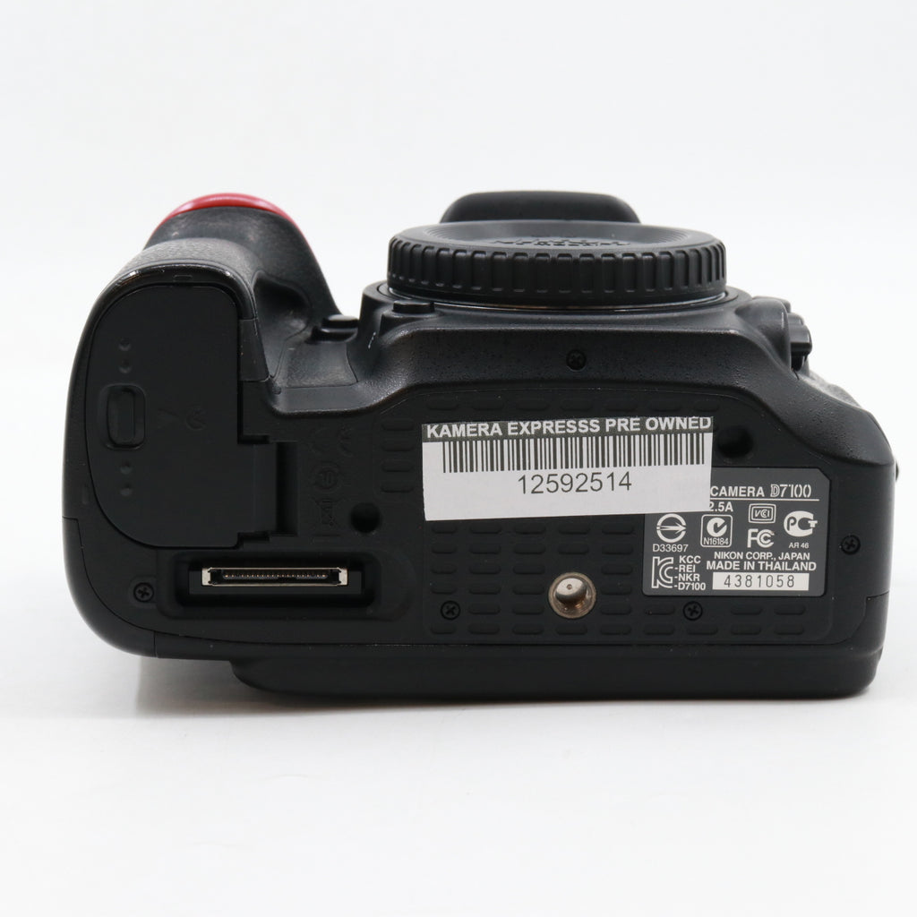 Nikon D7100 body used