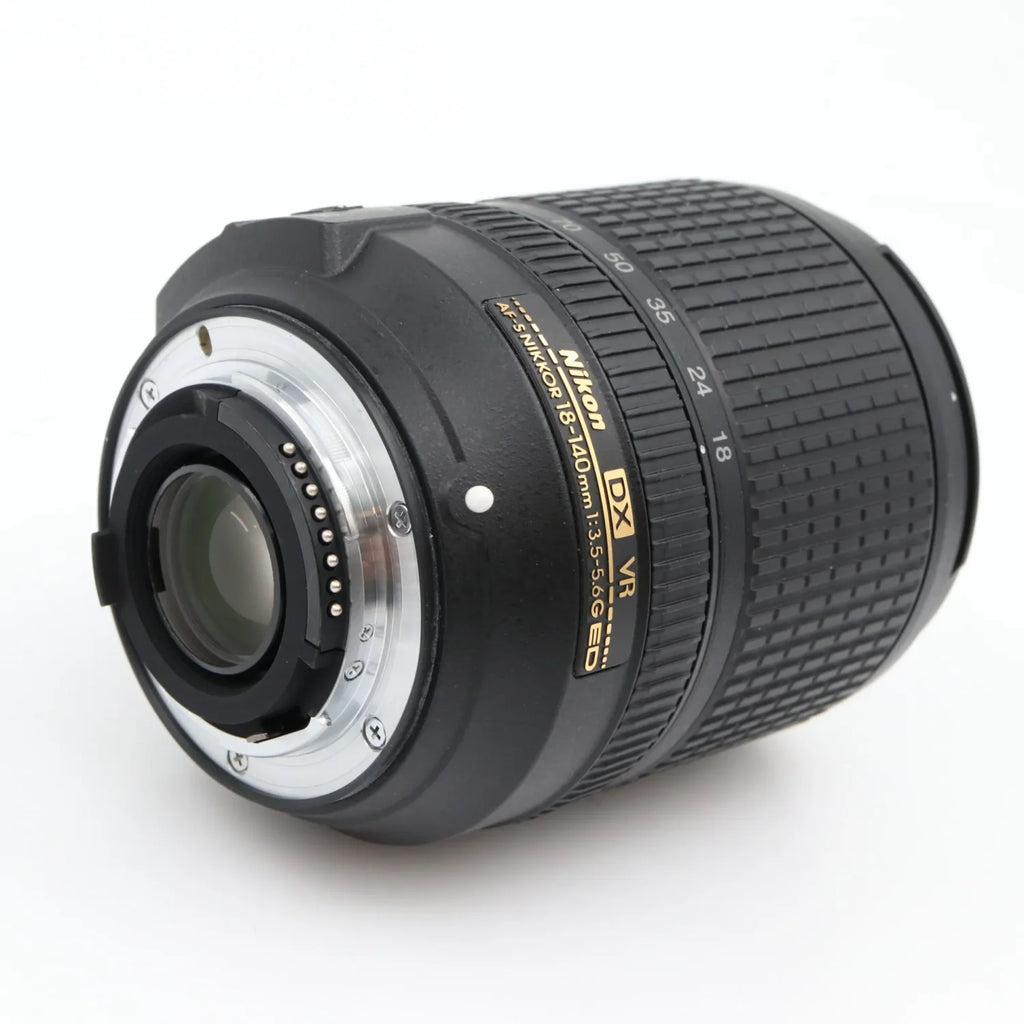 Nikon AF-S 18-140mm f/3.5-5.6G ED VR DX gebraucht