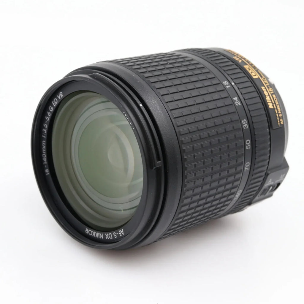 Nikon AF-S 18-140mm f/3.5-5.6G ED VR DX gebraucht