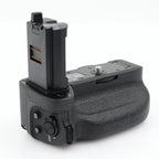 Sony VG-C4EM Vertical batterygrip used