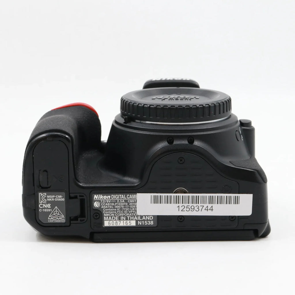 Nikon D5600 Gehäuse gebraucht